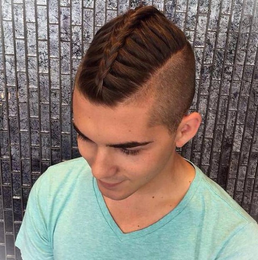 Trenzas lujosas: una nueva tendencia entre los peinados de los hombres.