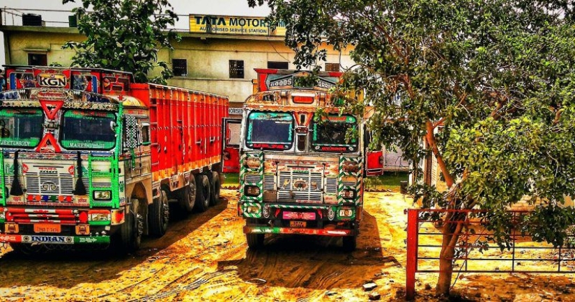 Tuning in Indian: trucks that you can't take your eyes off