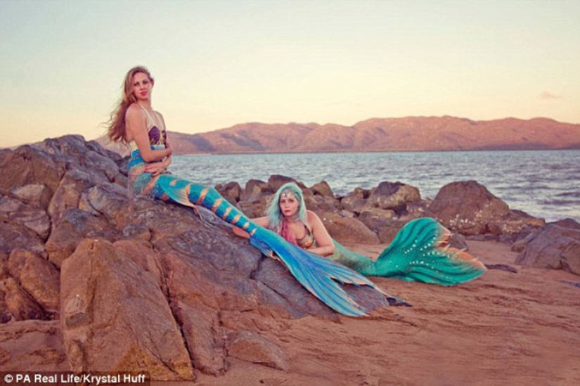 Two Little Mermaids: Disney-obsessed girlfriends have grown silicone tails and swim with sharks