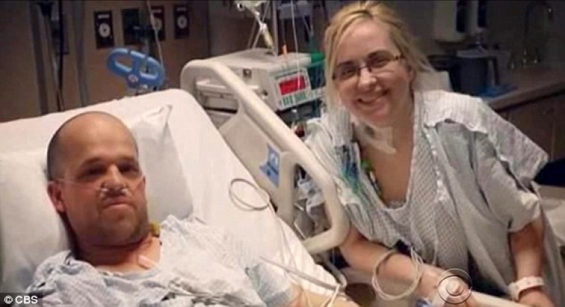 Un canadiense donó un hígado a una chica extraña, y luego se casó con ella