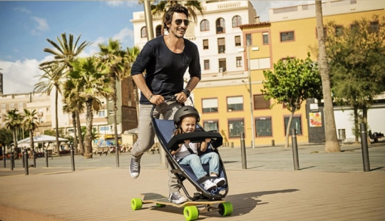 ¡Un cochecito de longboard divertirá tanto a los niños como a los padres!