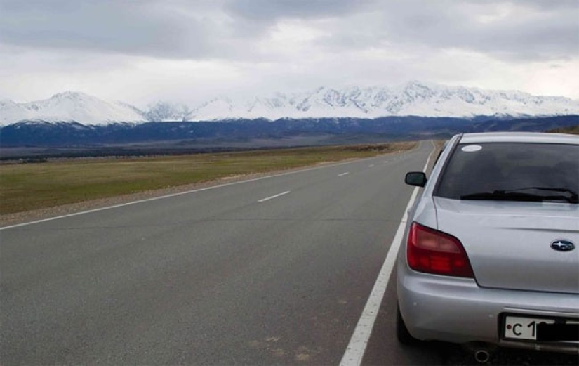 Un conductor inventivo de Altai reparó el automóvil con un marcador