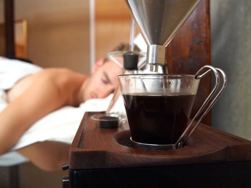 Un despertador que se despierta con café recién hecho es el sueño de millones