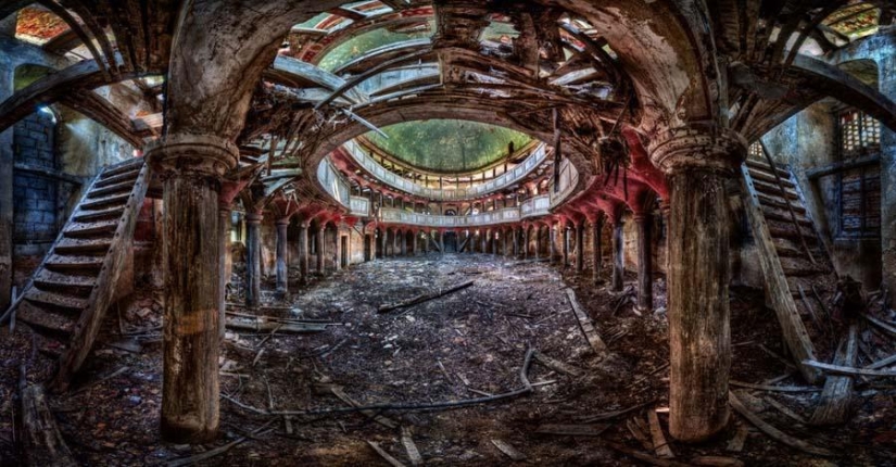 Un mundo abandonado a través de la lente de Matthias Hacker