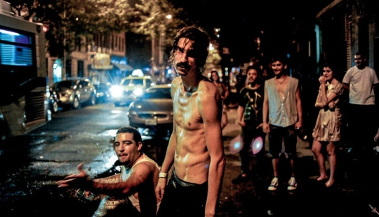 Una América rota: Un fotógrafo de guerra captura la pobreza, el racismo y la violencia en su país natal