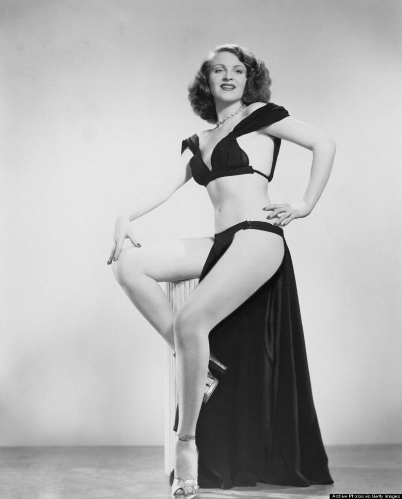 Una breve pero impresionante historia del burlesque en la década de 1950