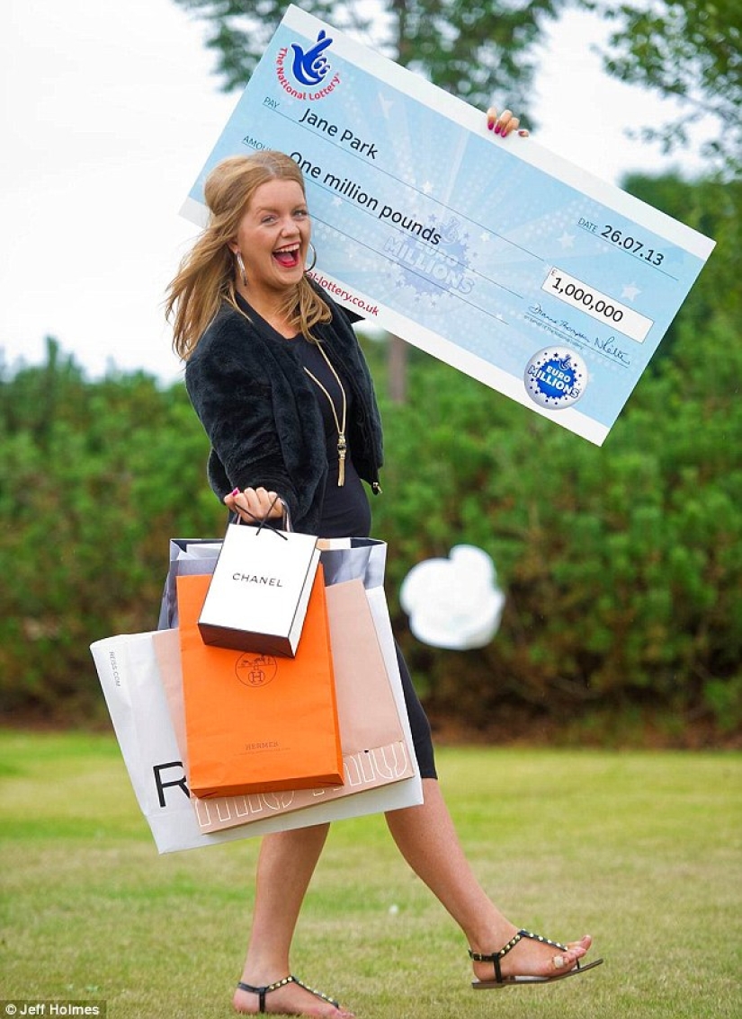 Una británica que ganó un millón de libras en la lotería a los 17 años quiere demandar a los organizadores