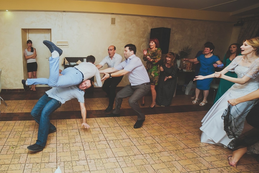 Una pelea en una boda — por qué era obligatorio en Rusia