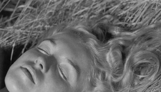 Unidentified beach photos of Marilyn Monroe taken by her lover
