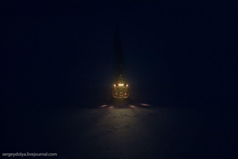 Unique photos of the icebreaker from the air at the Pole during the polar night