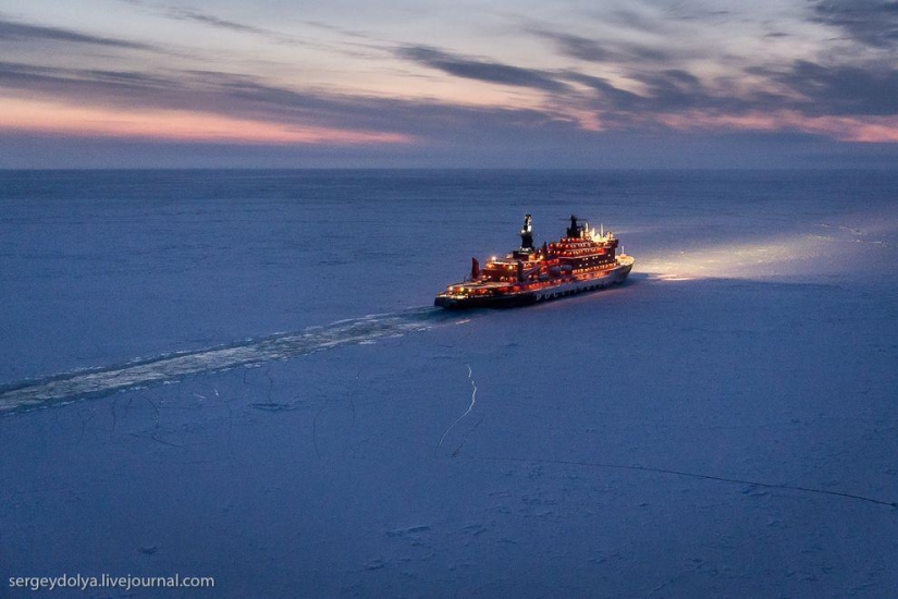 Unique photos of the icebreaker from the air at the Pole during the polar night