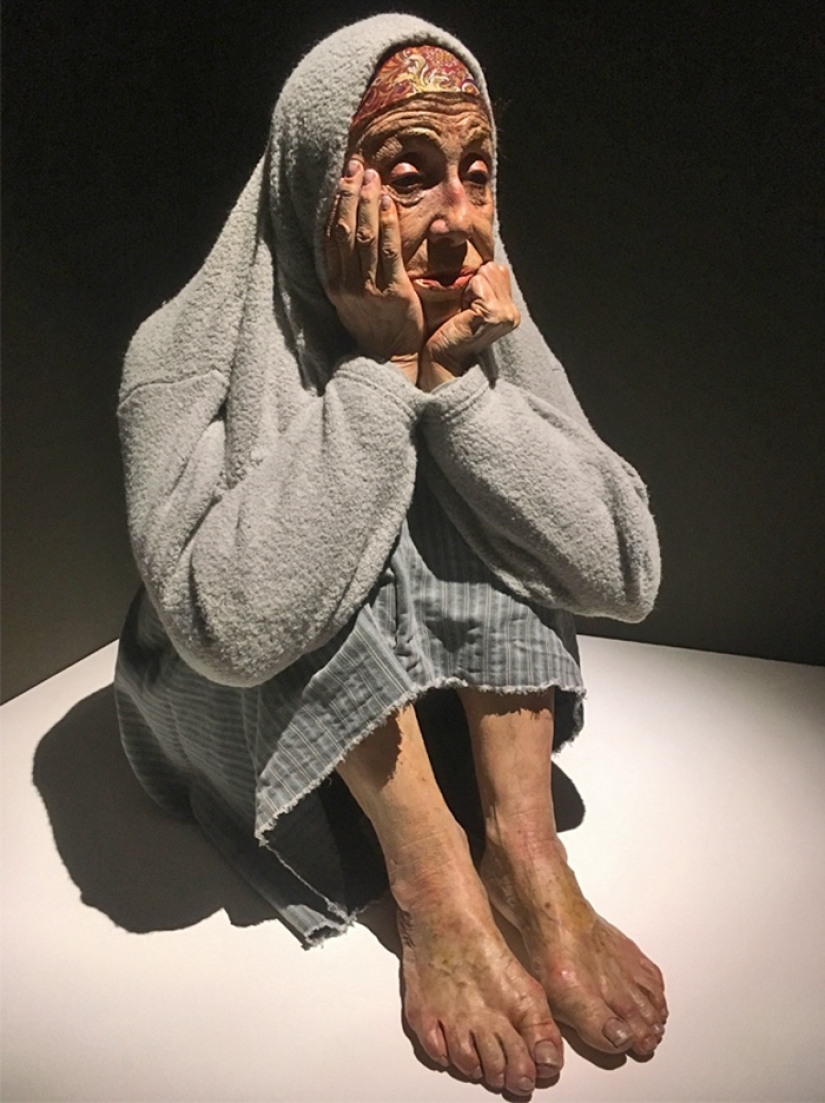 Unrealistically real sculptures that cannot be distinguished from a living person