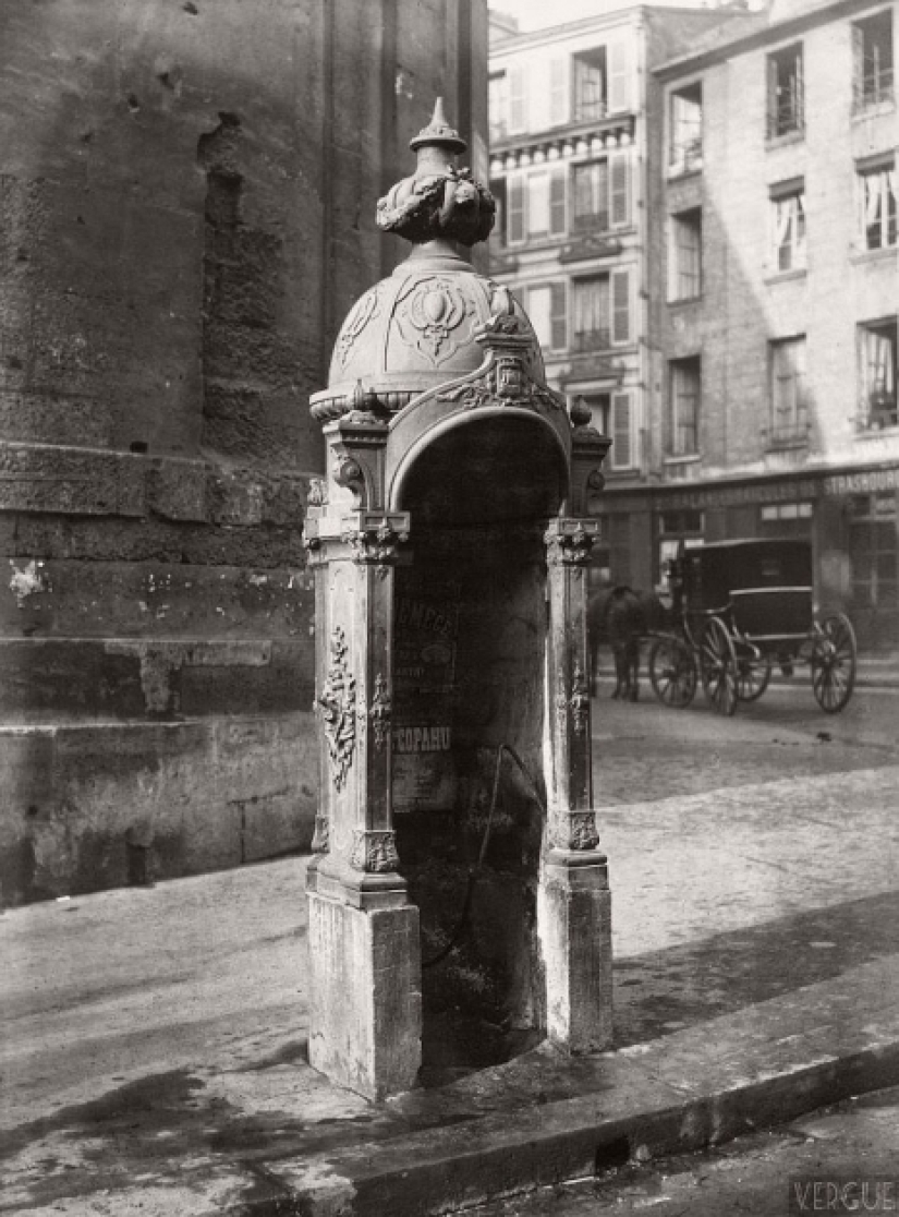 Urinal de Paris: Paris ' surprisingly well-designed public toilets for the 19th century