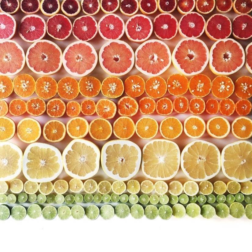 Usuario de Instagram convierte comida en pinturas de arcoíris