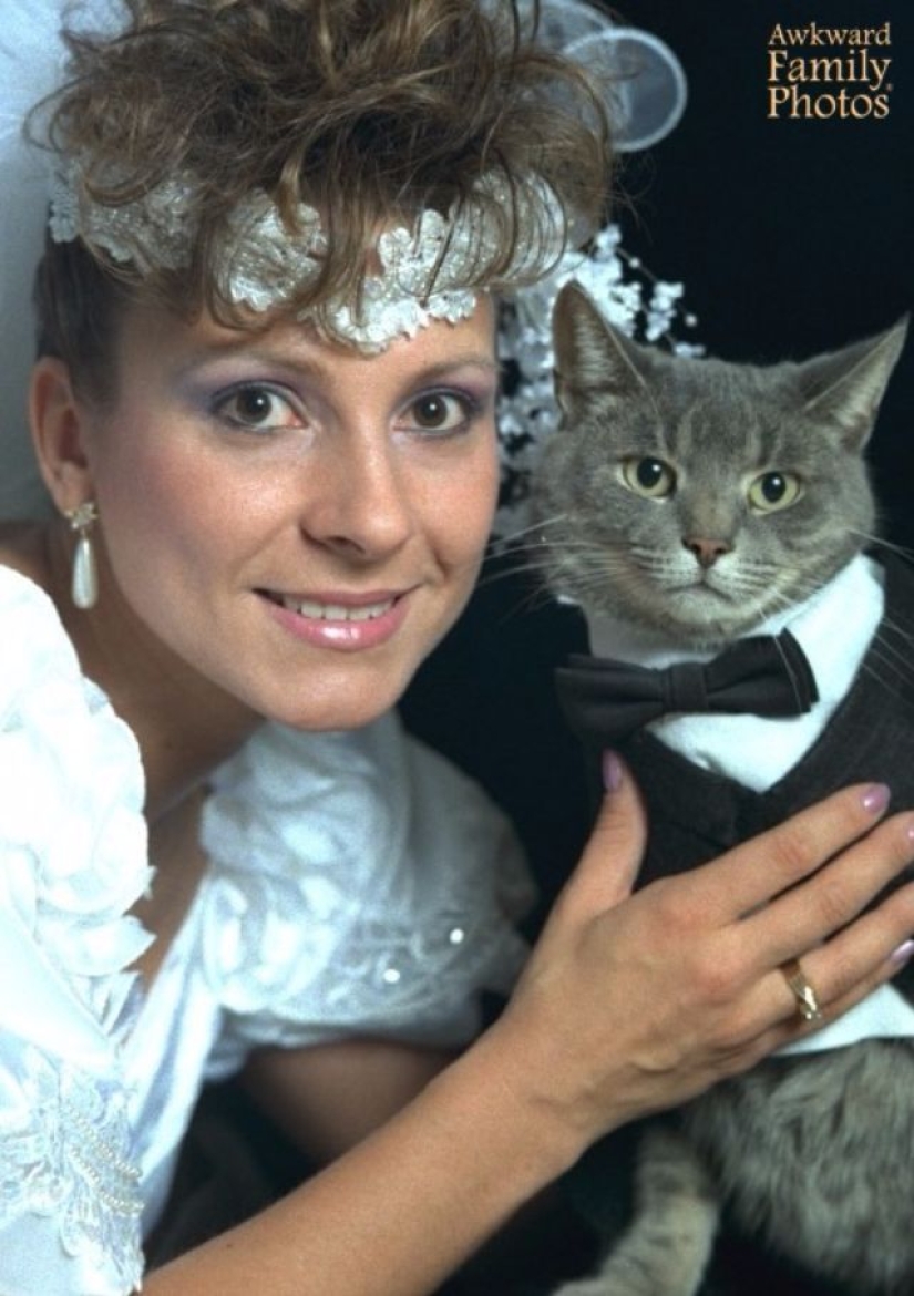 Very strange family photos with pets