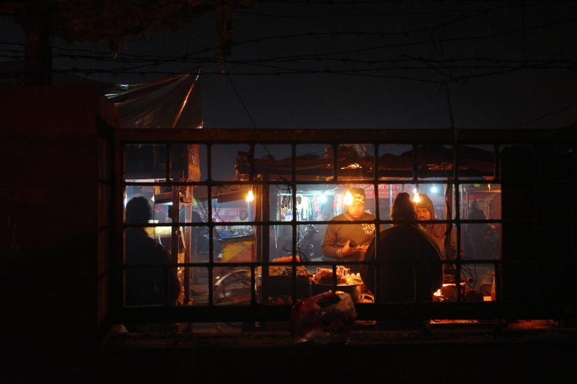 Vida nocturna de la estación india