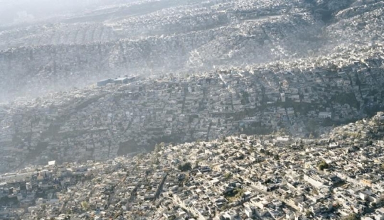 Vista aérea superpoblada de la Ciudad de México