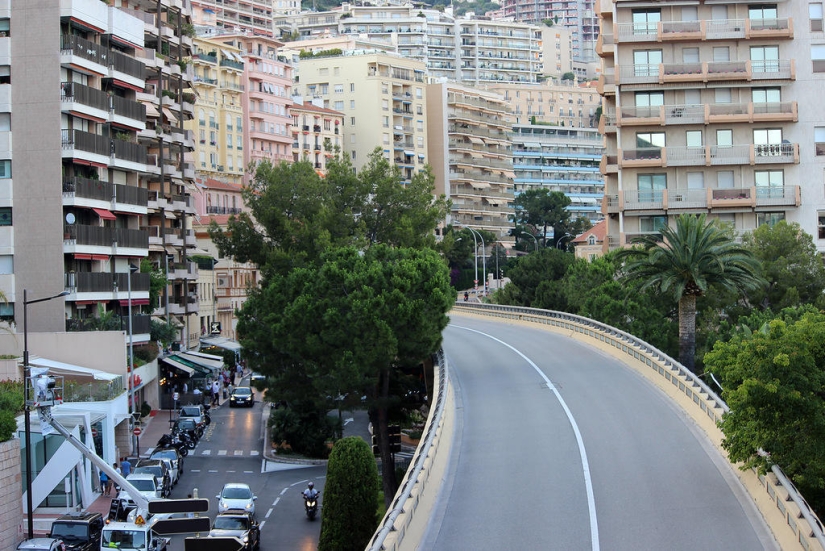 Walking around Monte Carlo