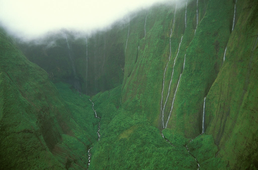 Wall of Tears: Honokohau Falls in Hawaii