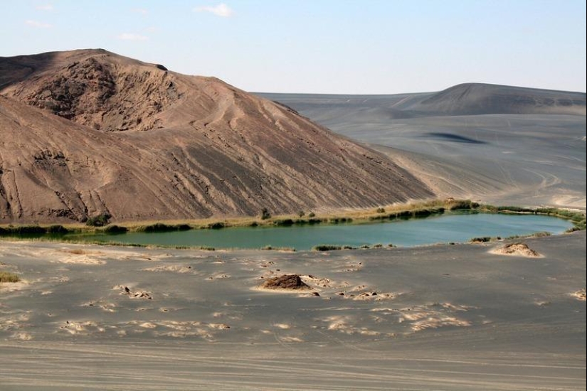 Wau an Namus - un oasis en un cráter volcánico