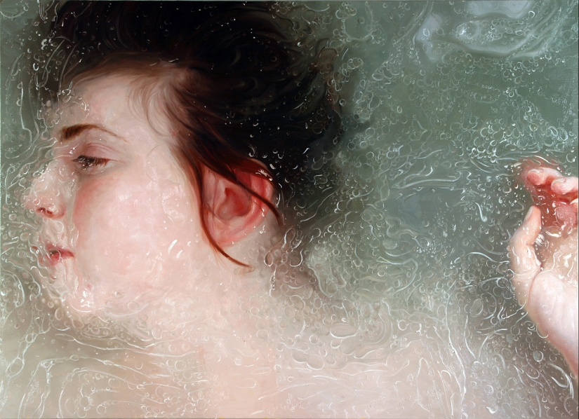 Wet girls in sensual paintings by artist Alissa Monks