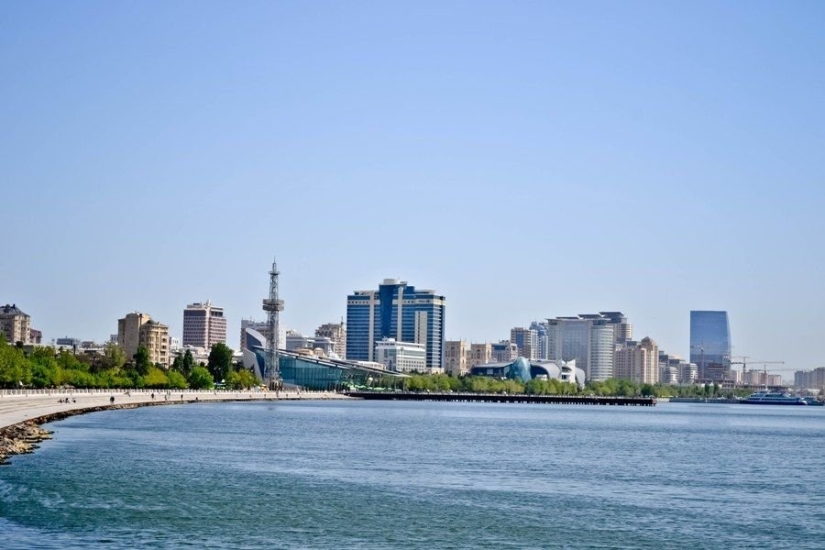 What can an oil capital look like if petrodollars are not hidden in pockets, or a city on the Caspian coast