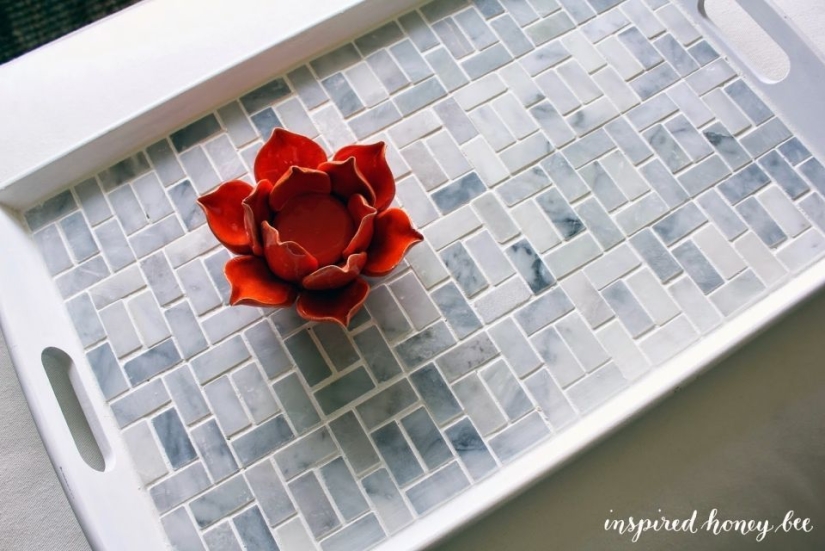 What can be made from the remains of ceramic tiles and mosaics