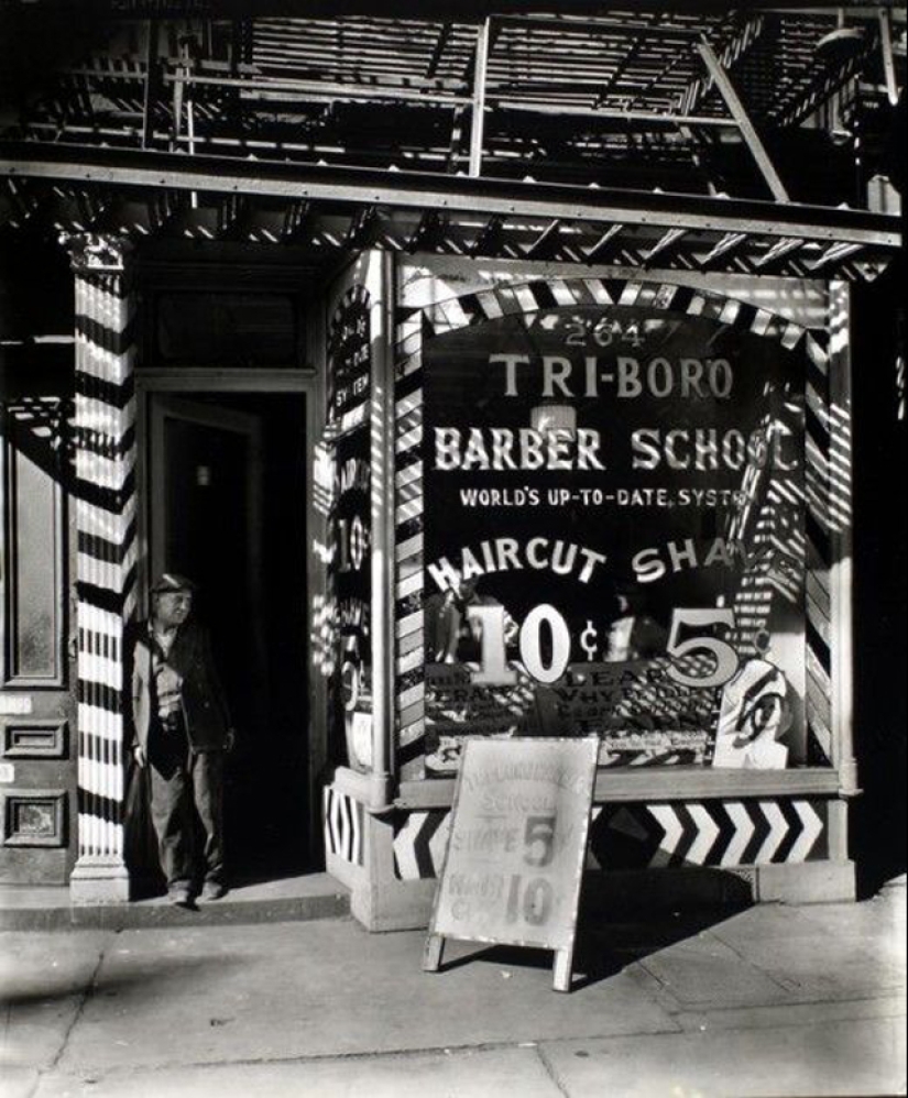 What did barbershops look like in the late XIX - early XX century