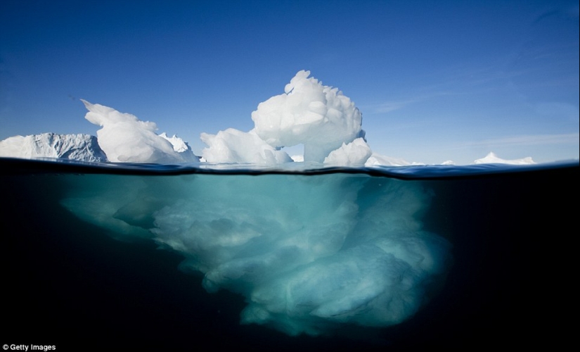 What do the world's oldest icebergs look like