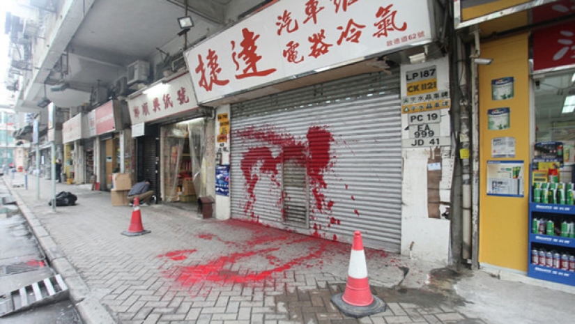 What happens to debtors in China: blood of the visits of collectors