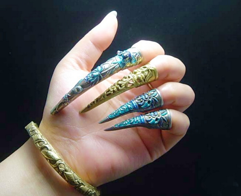 What is huzhi, or How the problem of long nails was solved in medieval China