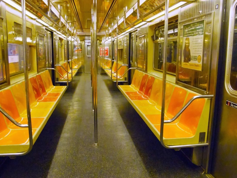 What metro cars of different countries and eras look like