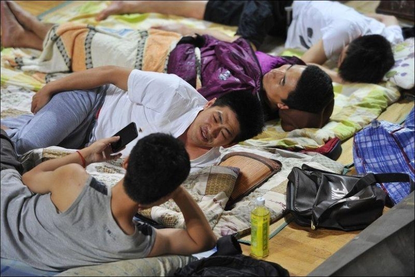 What saves Chinese students from the heat?