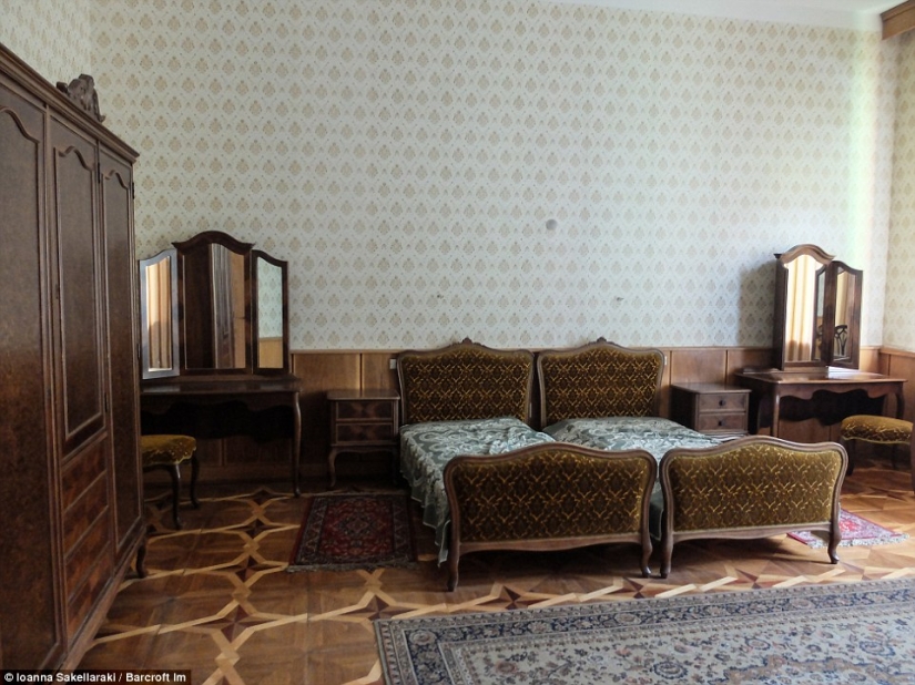 What Stalin's dacha looks like on Lake Ritsa in Abkhazia