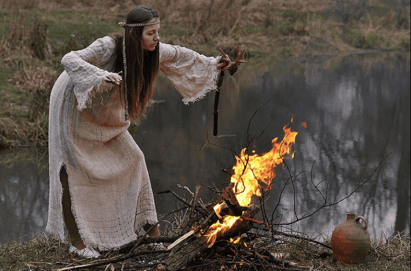 What were the witches in Russia and how they fought without the Inquisition