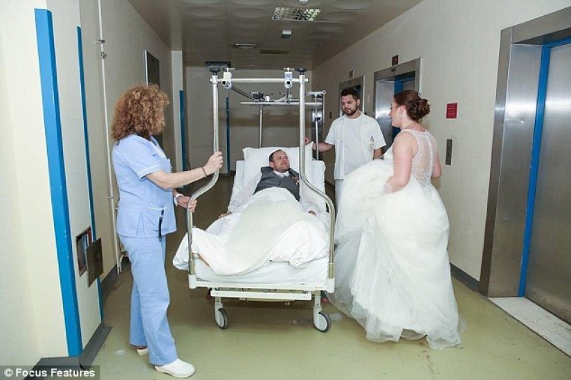 When the groom broke his leg, the newlyweds canceled the $50,000 ceremony and got married in the hospital