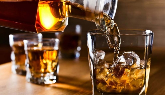 Whisky, Whisky y Bourbon: lo que debe ser conocido acerca de ellos, para no parecer ignorante