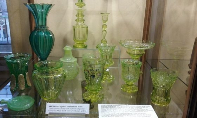 Why did they stop producing uranium glass