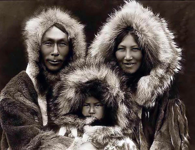 Why do the Eskimos do with their wives "aredirect"?