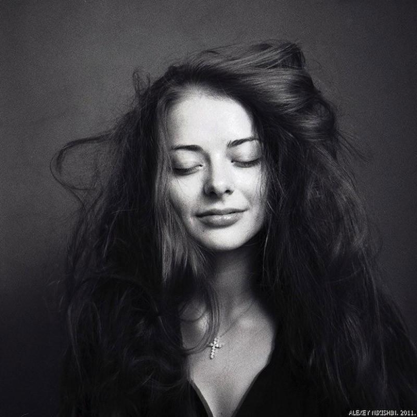 Without masks - touching portraits of Russian stars