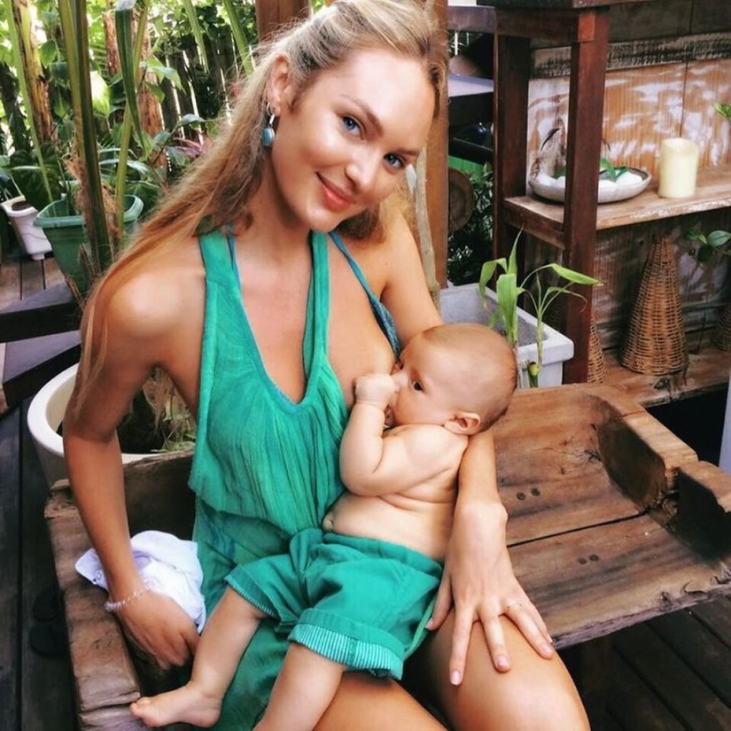 Women who think it's okay to breastfeed in public (10 pics)