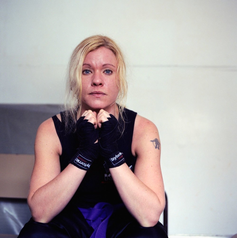 &quot;Women with fists&quot;: Kickboxers after the fight