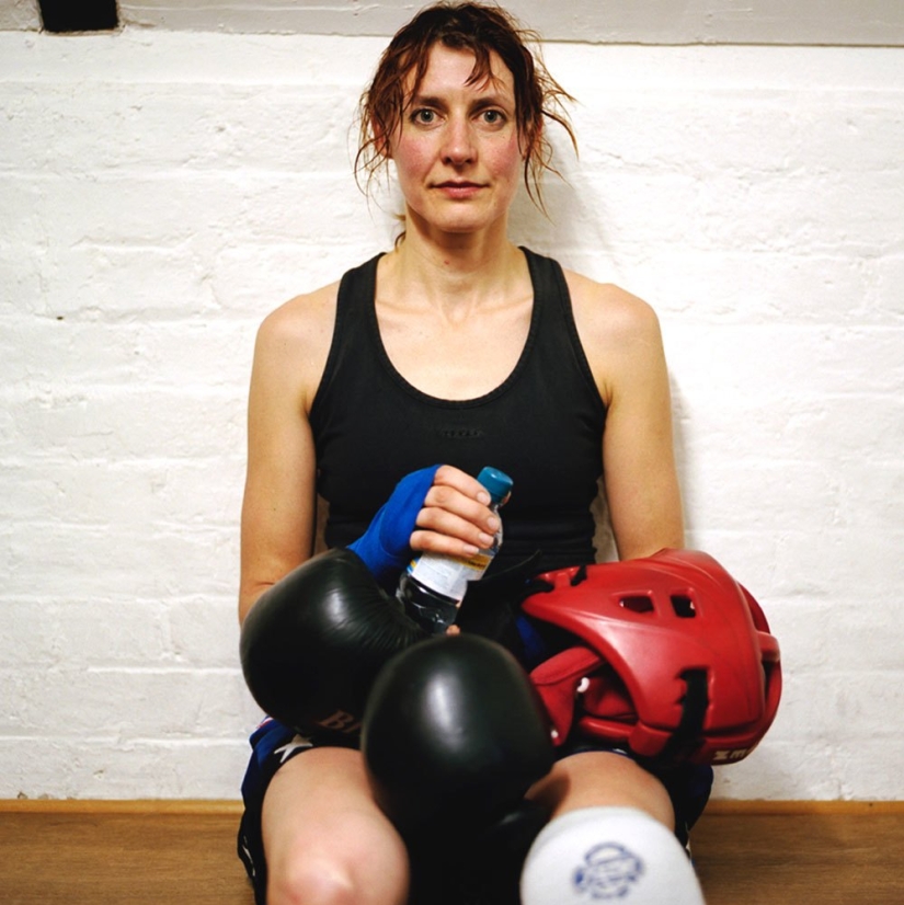 &quot;Women with fists&quot;: Kickboxers after the fight