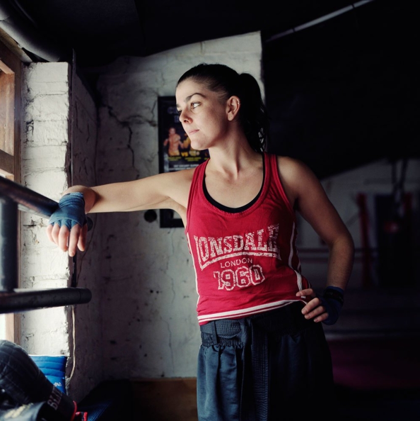 &quot;Women with fists&quot;: Kickboxers after the fight