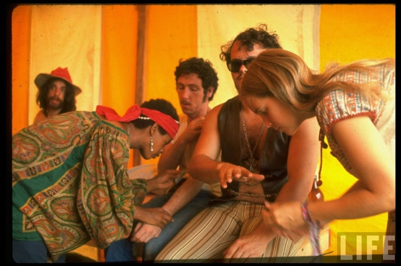 "Woodstock" en 1969 en imágenes de la revista LIFE