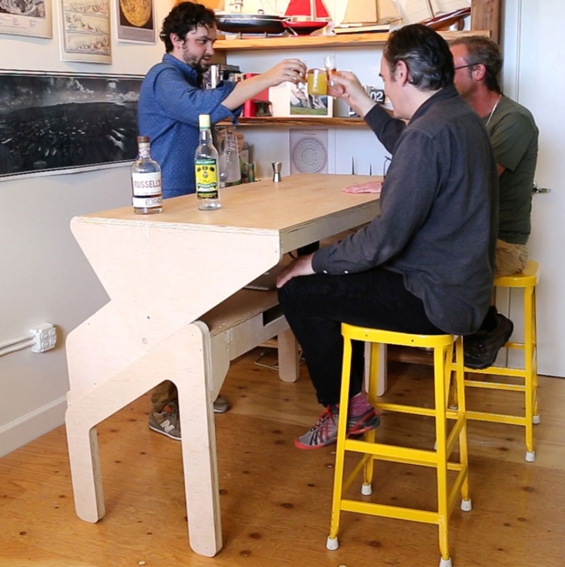Work well - walk well: a transforming table from Jonathan Odom