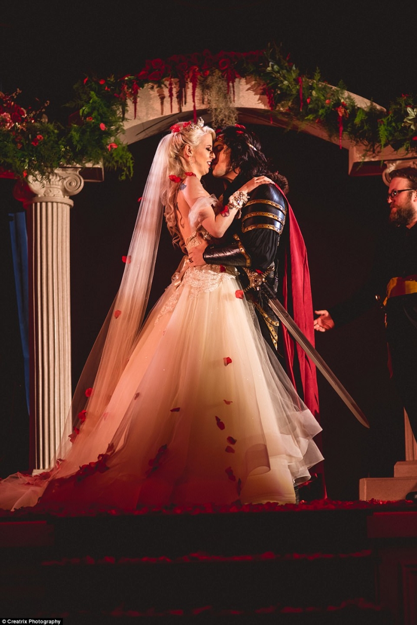 Y la muerte no se separará: una pareja obsesionada con los vampiros organizó una boda por 120 mil dólares