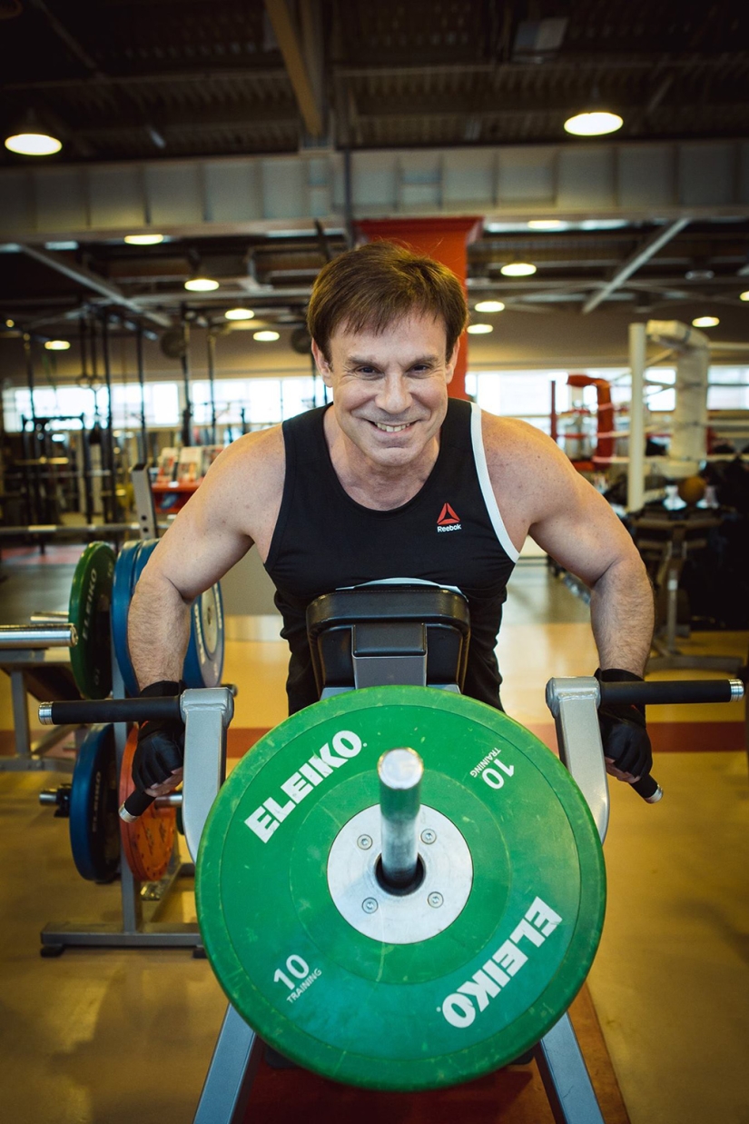 Yefim Shifrin en su 60 cumpleaños hizo Schwarzenegger