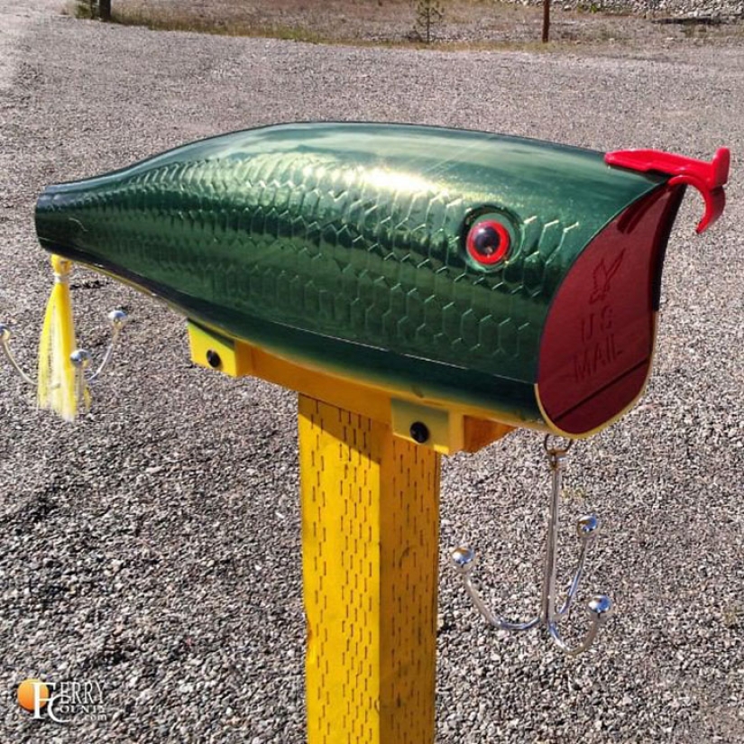 You have a letter: unusual, strange and funny mailboxes