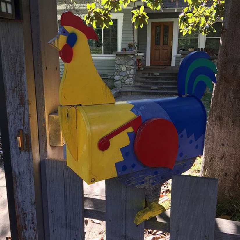 You have a letter: unusual, strange and funny mailboxes